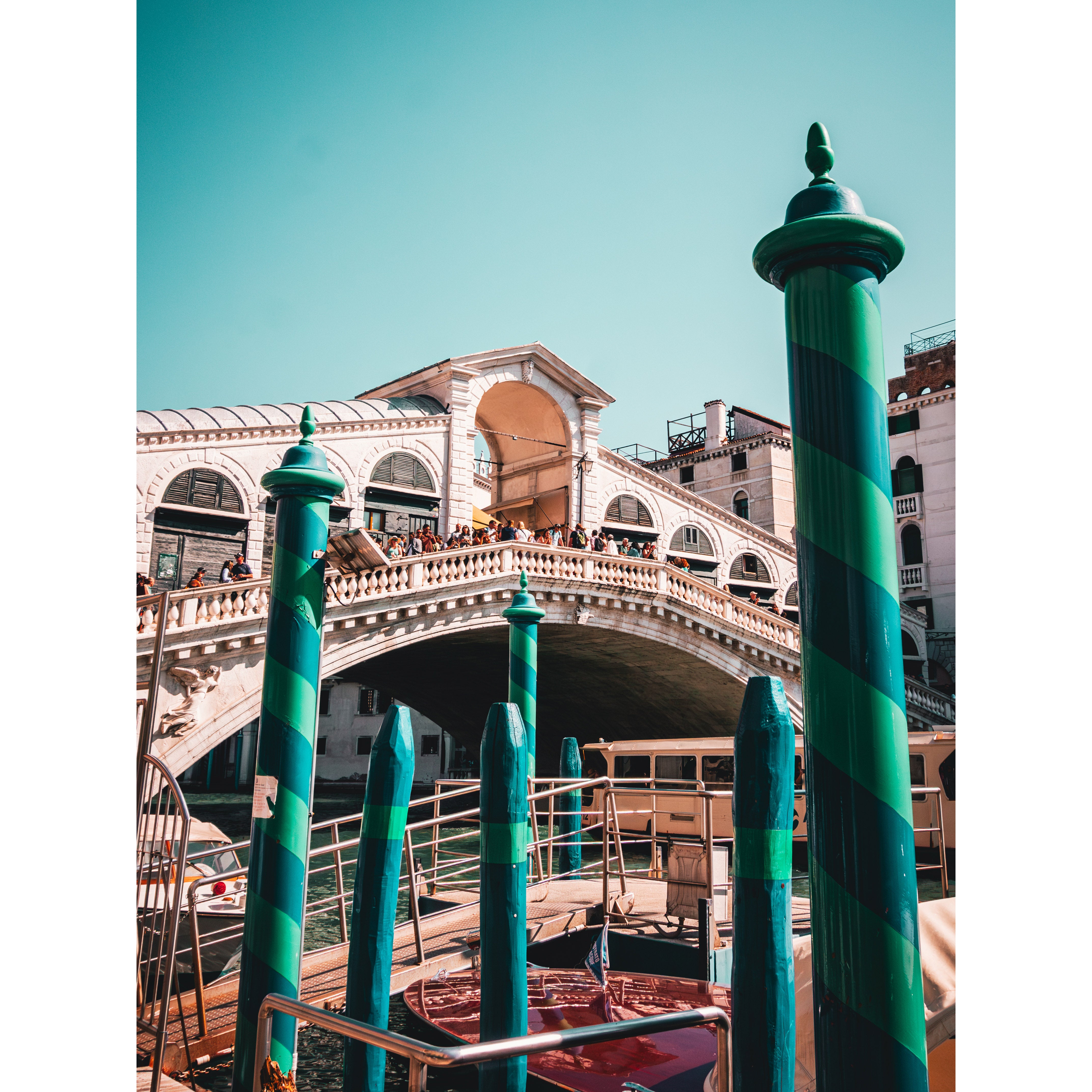 Venice's Historic Arch: The Rialto Bridge Scene | Canvas